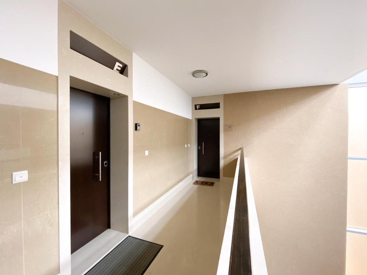 Luxury Condominium Apartment With Swimming Pool #1903 Lagos Exterior photo