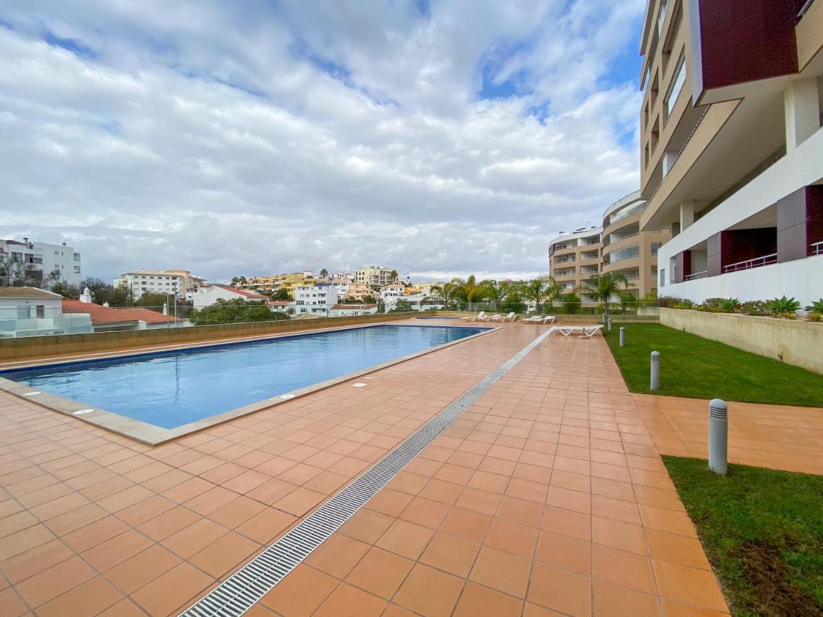 Luxury Condominium Apartment With Swimming Pool #1903 Lagos Exterior photo