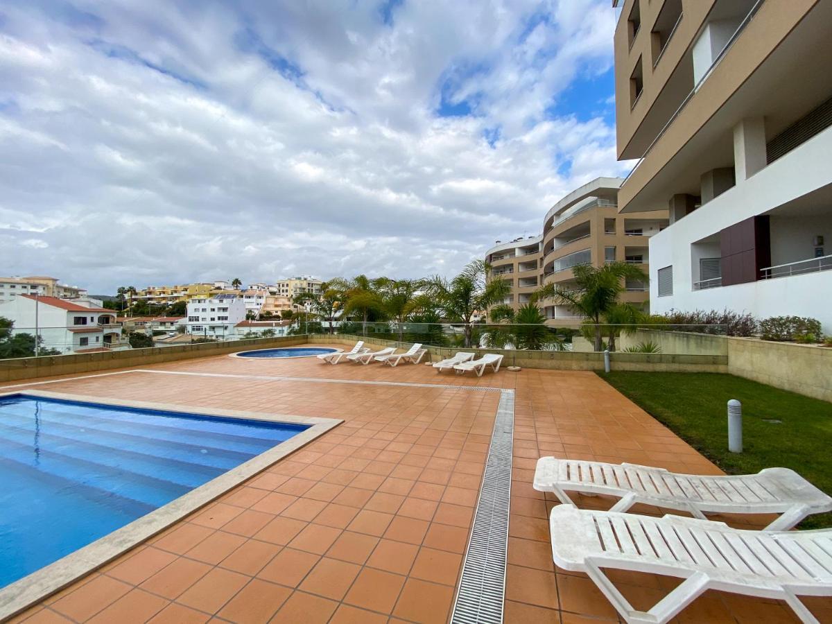 Luxury Condominium Apartment With Swimming Pool #1903 Lagos Exterior photo